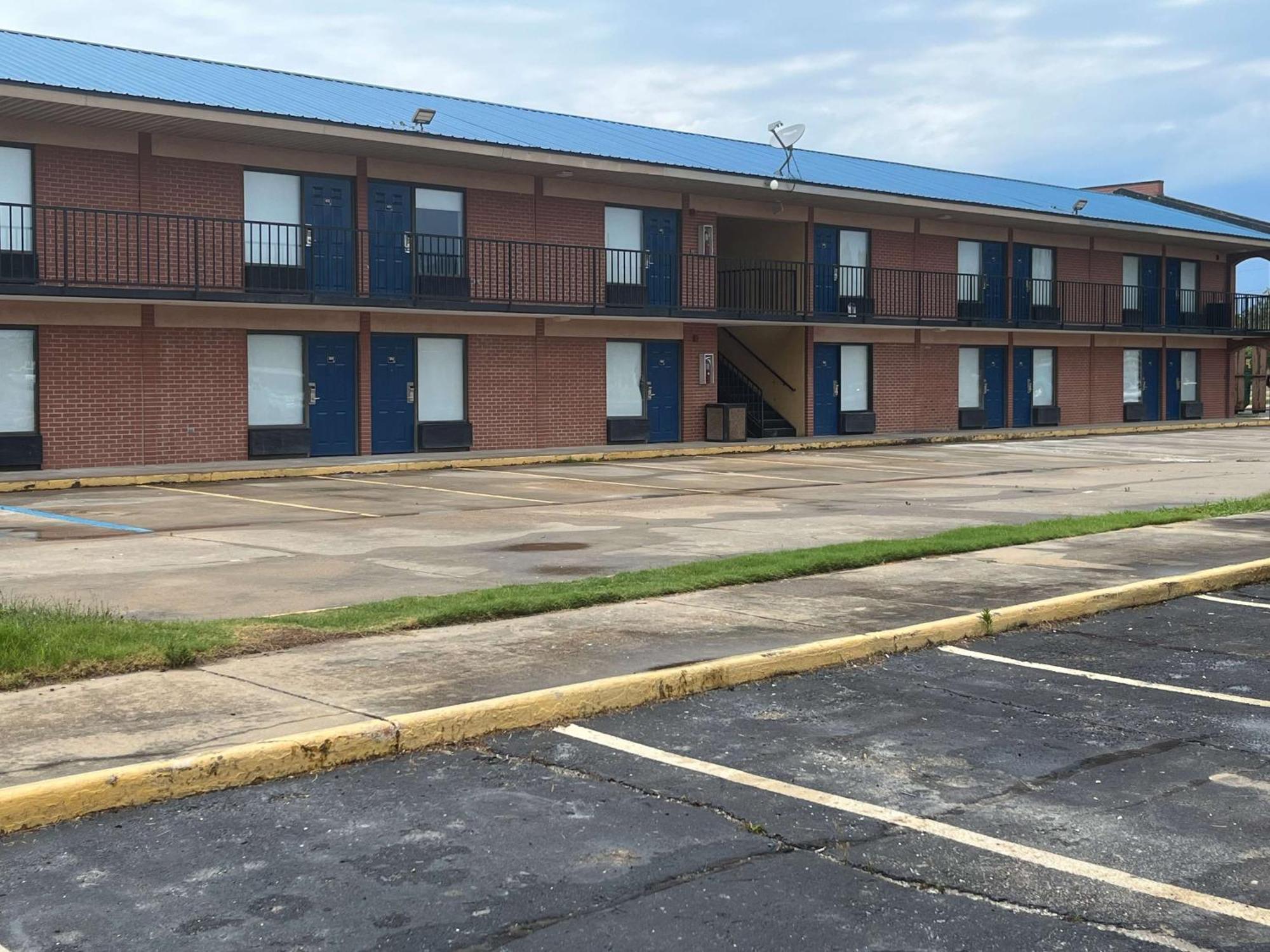 Motel 6 Greenwood, Ms المظهر الخارجي الصورة